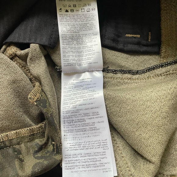 BRAND NEW GUESS CAMO CARGO PANT SZ XSMALL - Picture 14 of 15